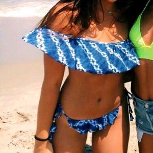 VS Tie Die Blue Flounce Bikini Top